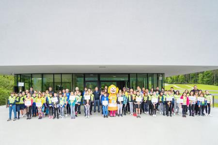 Na kolesarskem tekmovanju ETEC uspešni tudi učenci kamniških osnovnih šol  (1)